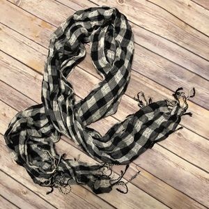 Forever 21 Black & White Checkered Scarf